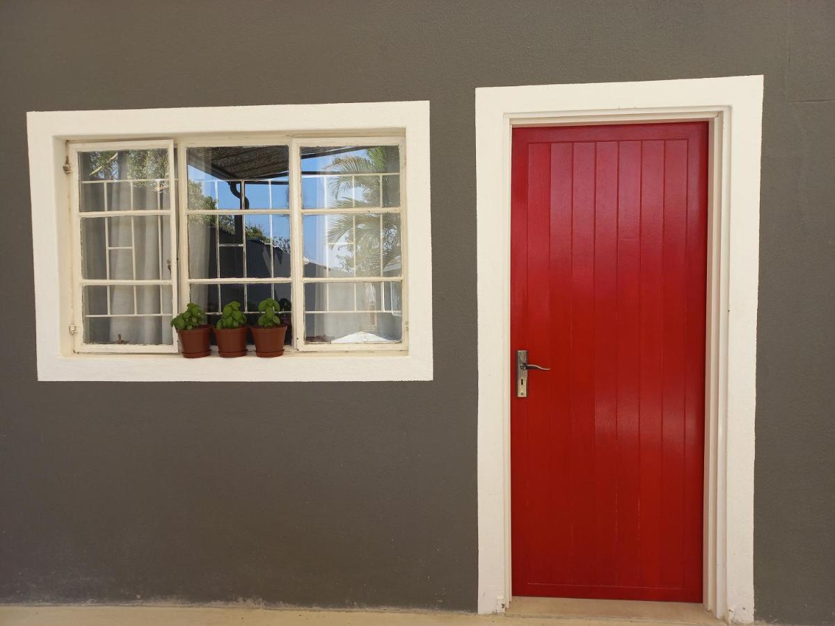 Urban Farm Haus Guesthouse Rundu Exterior photo